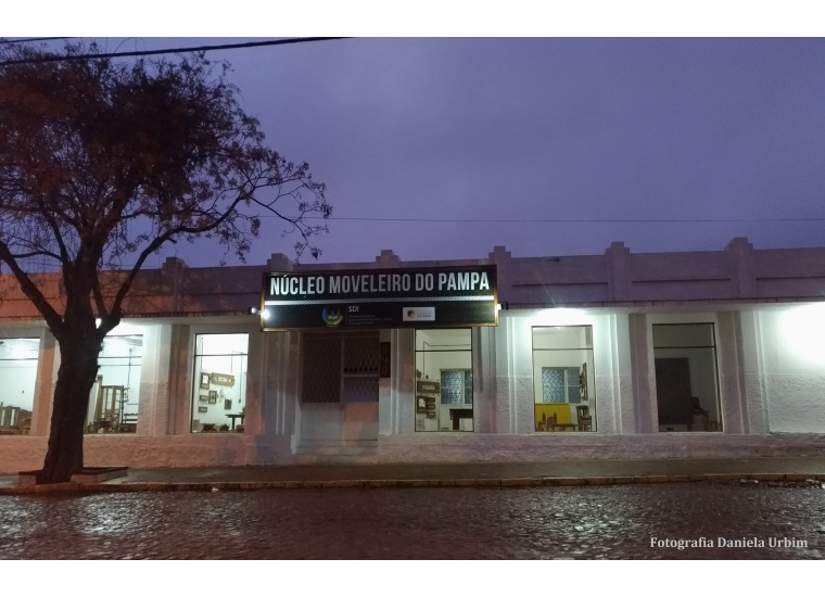 Antiga Cadeia Municipal / Núcleo Moveleiro do Pampa